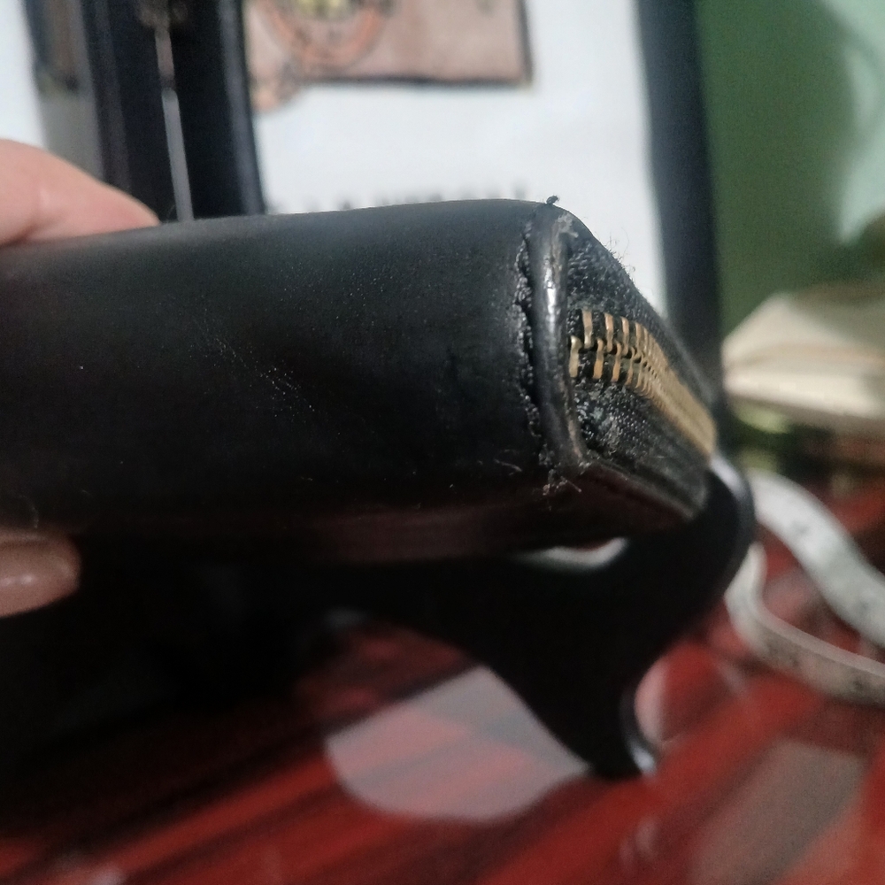 VGUC Coach Stripe Wallet - Picture 4 of 12